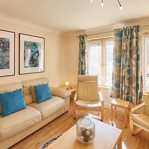 Holiday home Host & - The Scuttlebutt Townhouse, Whitby