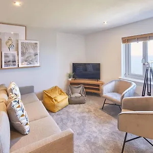 Apartment Host & - Sea Watcher, Whitby